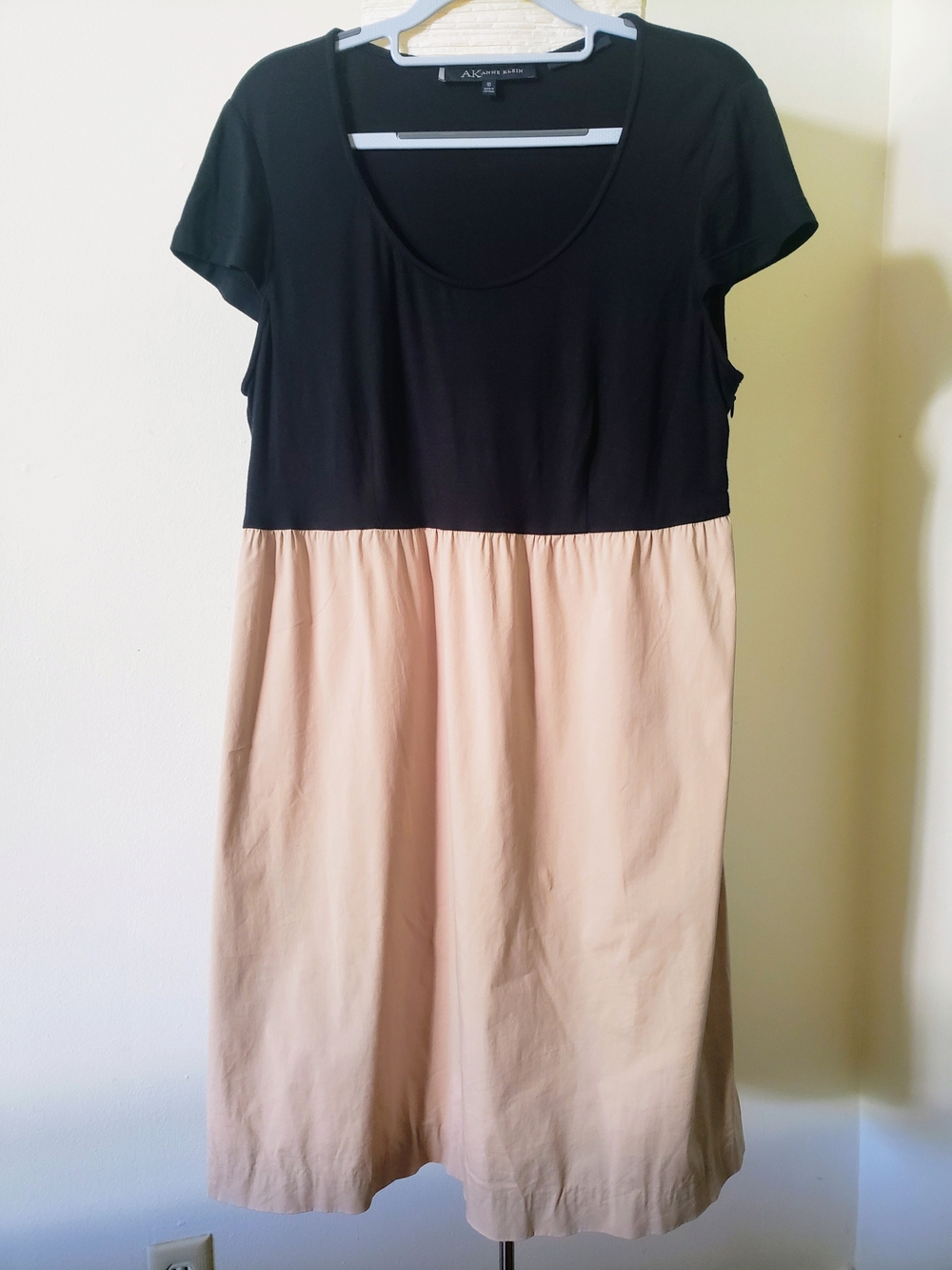 Anne Klein Black & Beige Mixed Media Mini Dress Size 10